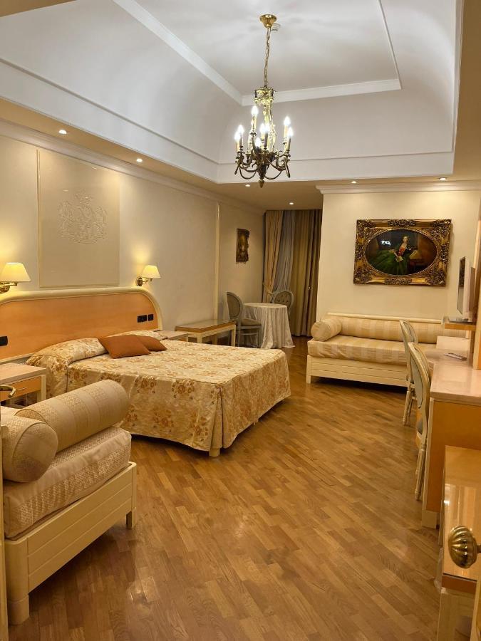 Lh Hotel Domus Caesari Marino Esterno foto