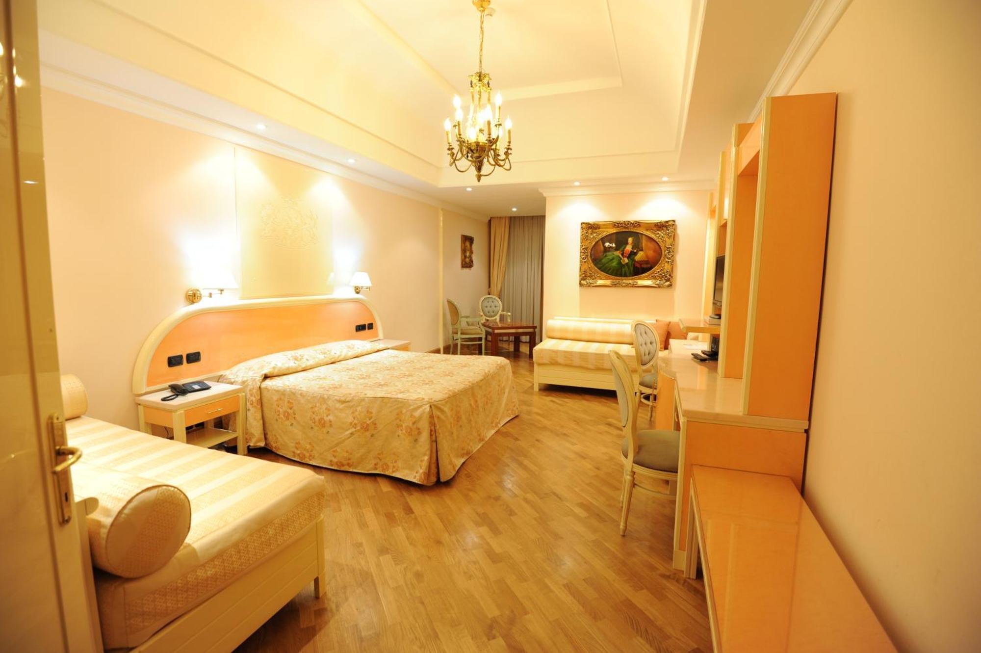 Lh Hotel Domus Caesari Marino Esterno foto