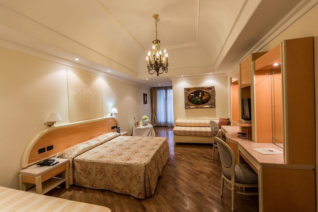 Lh Hotel Domus Caesari Marino Camera foto