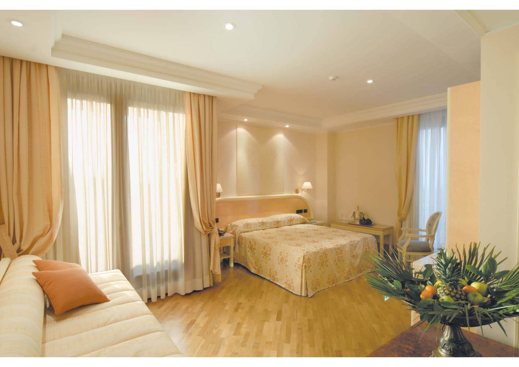 Lh Hotel Domus Caesari Marino Camera foto