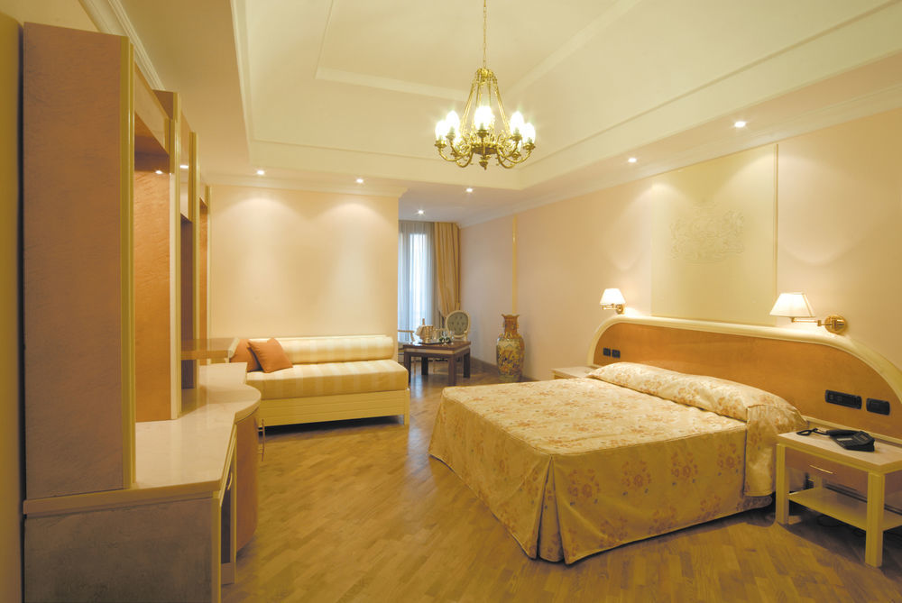 Lh Hotel Domus Caesari Marino Esterno foto