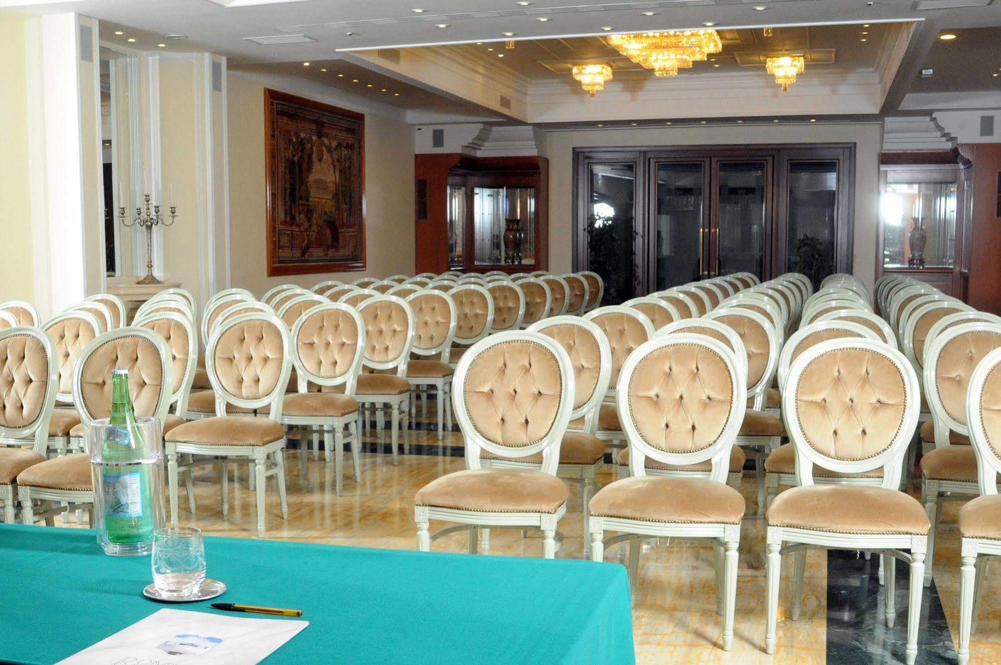 Lh Hotel Domus Caesari Marino Esterno foto