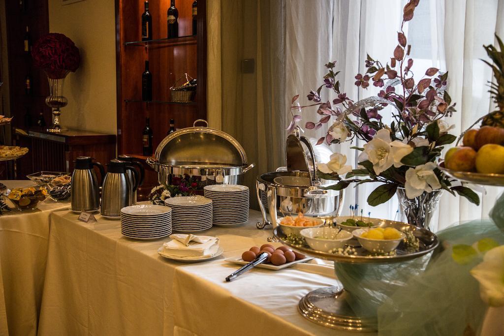 Lh Hotel Domus Caesari Marino Esterno foto