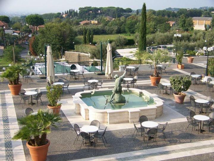 Lh Hotel Domus Caesari Marino Esterno foto